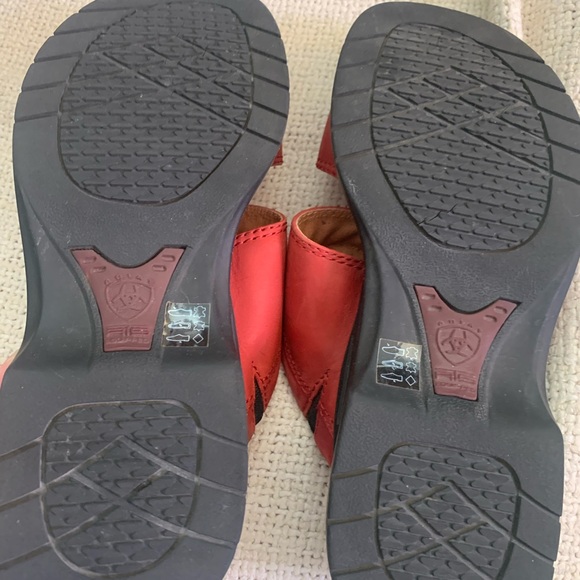ARIAT Red Leather Sandal Double Strap Size 7 Comfort Slip On - Picture 7 of 8